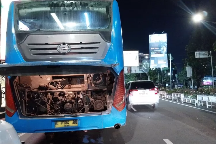 Mengenal Cumi-cumi Darat, Istilah untuk BRT Trans Semarang yang Kerap Mengeluarkan Asap Pekat