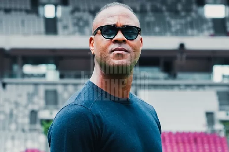 Potret pelatih baru Timnas Indonesia, Patrick Kluivert saat berada di Stadion Utama Gelora Bung Karno, Senayan, Jakarta, pada Senin, 13 Januari 2025. (Instagram.com/@patrickkluivert9)