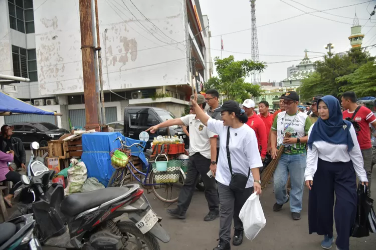  Agustina Akan Luncurkan Program Pilah Sampah di Tingkat RT