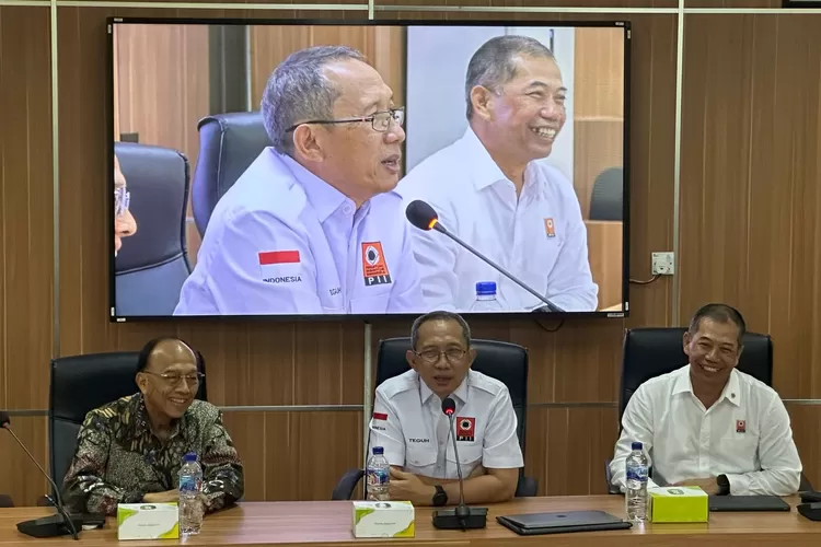 Menggali Ide dan Usulan, Sekjen Persatuan Insinyur Indonesia Kunjungi PII Kota Semarang di Kampus USM