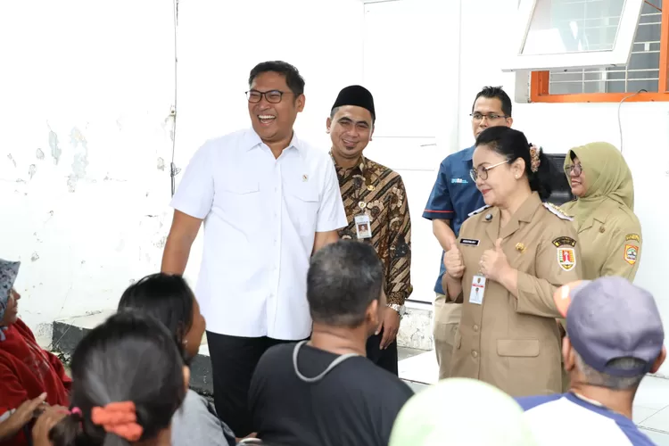 Agustina Wali kota Semarang Dampingi Wamentan Gelar Operasi Pasar