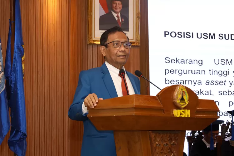 Prof Mahfud MD Sampaikan Pidato Ilmiah di Upacara Senat Terbuka Dies Natalis ke-38 USM