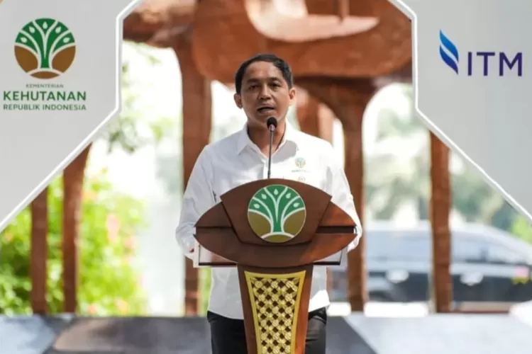 PENDAKIAN : Menteri Kehutanan Raja Juli Antoni ungkap akan melakukan banyak evaluasi pada SOP pendakian gunung. ((Instagram/rajaantoni))