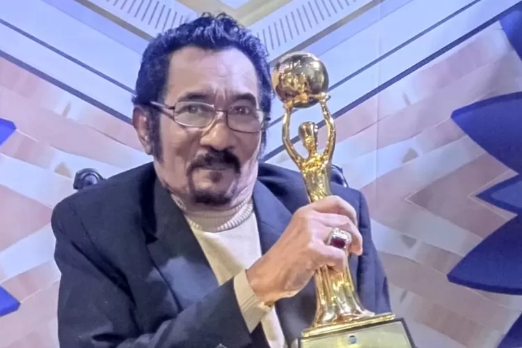 MENINGGAL : Pedangdut senior, Hamdan ATT dikabarkan tutup usia pada 76 tahun. (Instagram.com/@realhamdan.att)