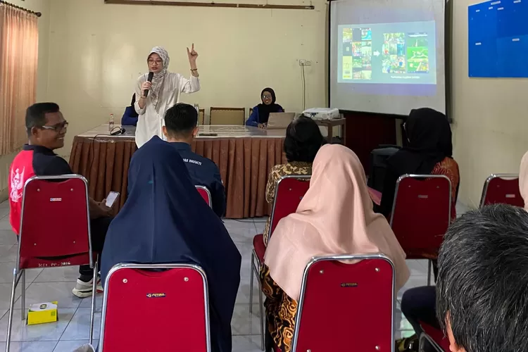 Mahasiswa Program Studi Pariwisata USM Gelar FGD: Dorong Promosi UMKM Desa Wisata Pudak Payung Lewat Media Digital
