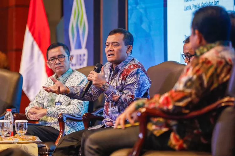 Jadi Sales di depan 10 Negara, Ahmad Luthfi: Rugi Kalau Tidak Invetasi di Jateng