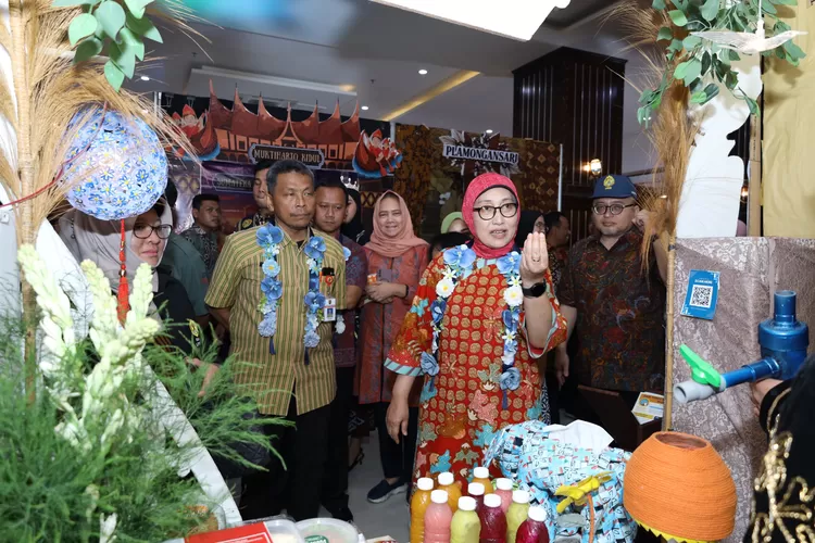 Mahasiswa USM Kembangkan Aplikasi Keuangan RT/RW di Expo KKN 2025