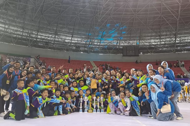 Marching Band KALKIDS SDN Kalibanteng Kidul 01 Semarang raih juara umum pada KEJUARAAN MARCHING BAND PIALA RAJA HAMENGKUBUWONO X 2025. (Dok. kontenjateng.com)