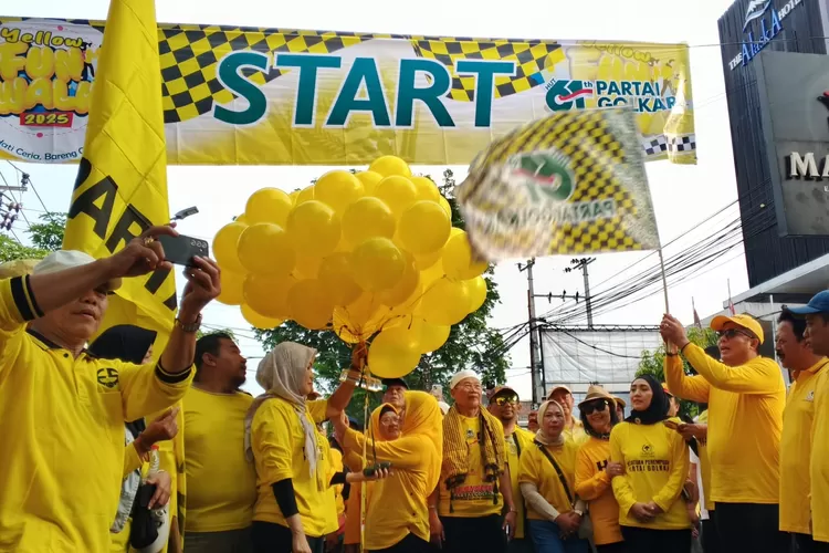 Yellow Fun Walk Golkar Jateng Meriahkan HUT ke-61 dengan Kampanye Hidup Sehat