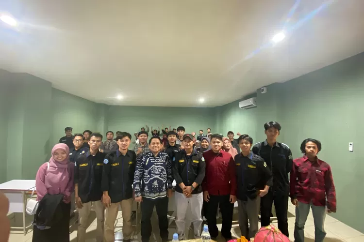 BEM FAI Unismuh Makassar menggelar training advokasi, Selasa, 28 Mei 2024.