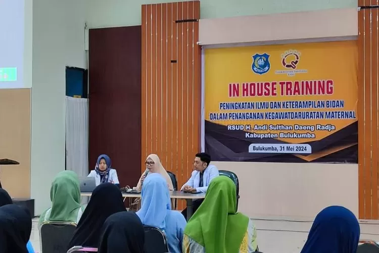 RSUD HA Sulthan Daeng Radja menggelar In House Traning.