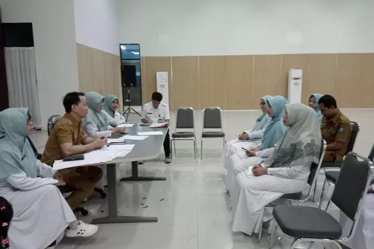Komite Kesehatan Lain RSUD HA Sulthan Daeng Radja Bulukumba melakukan Kredensial Tanaga Farmasi.