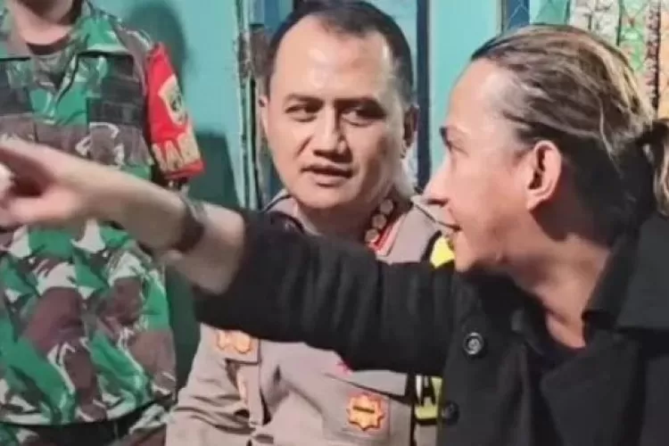 Habib Bahar Bin Smith Dan Insiden Panas Di Tiktok Pertemuan Dengan Penghina Berujung Ricuh