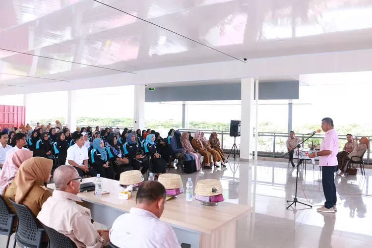 Bupati Bulukumba Andi Muchtar Ali Yusuf buka pelatihan Dinas Koperasi, UKM, dan Tenaga Kerja Bulukumba.