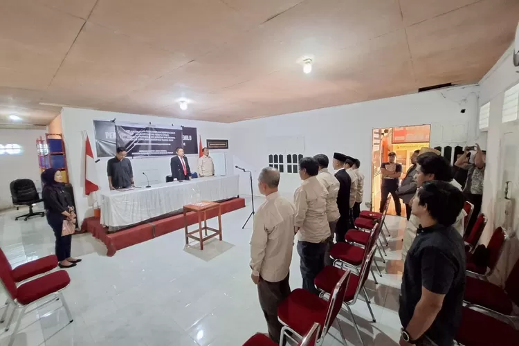 Bawaslu Bulukumba melantik PAW Panwascam Bulukumpa.