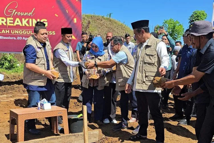 Ground Breaking pembangunan Sekolah Unggulan KKSS Berstandar Internasional.