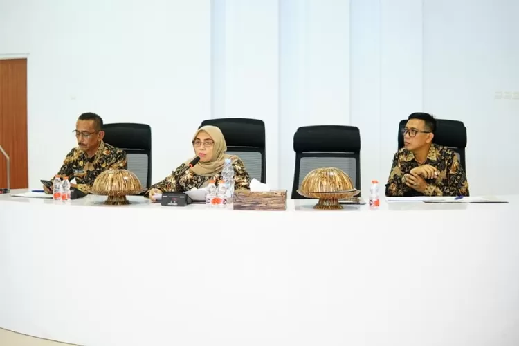 Bupati Sinjai Hj Ratnawati Arif pimpin langsung monev. (Humas Pemkab Sinjai)