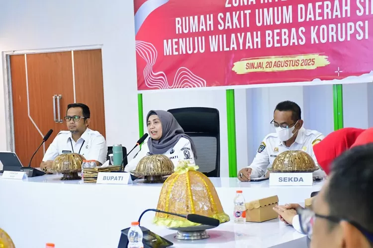 Bupati Sinjai Hj Ratnawati Arif harap RSUD Capai WBK Zona Integritas. (Humas Pemkab Sinjai)