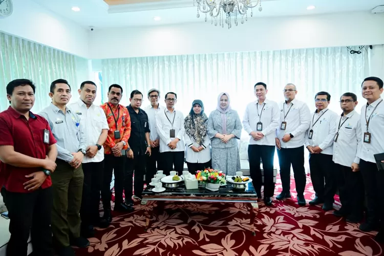 Wagub Hj Fatmawati Rusdi saat menerima kunjungan dari BPS Sulsel. (Humas Pemprov Sulsel)