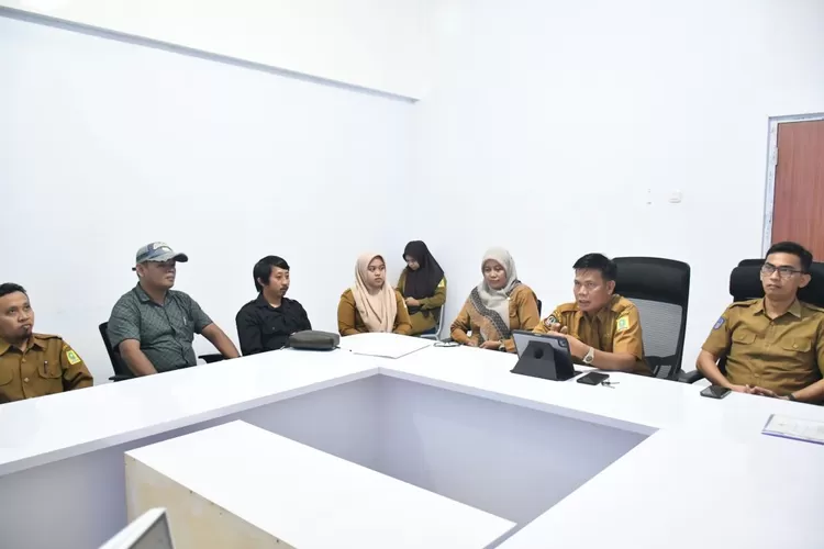 Diskominfo Sinjai Gelar Pembinaan KIM, Perkuat Peran Tangkal Hoaks dan Edukasi Digital. (Humas Pemkab Sinjai)