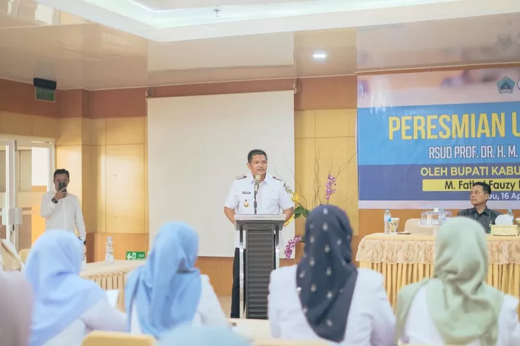 Bupati Bantaeng M Fathul Fauzy Nurdin saat menghadiri kegiatan di RSUD Anwar Makkatutu. (Humas Pemkab Bantaeng)