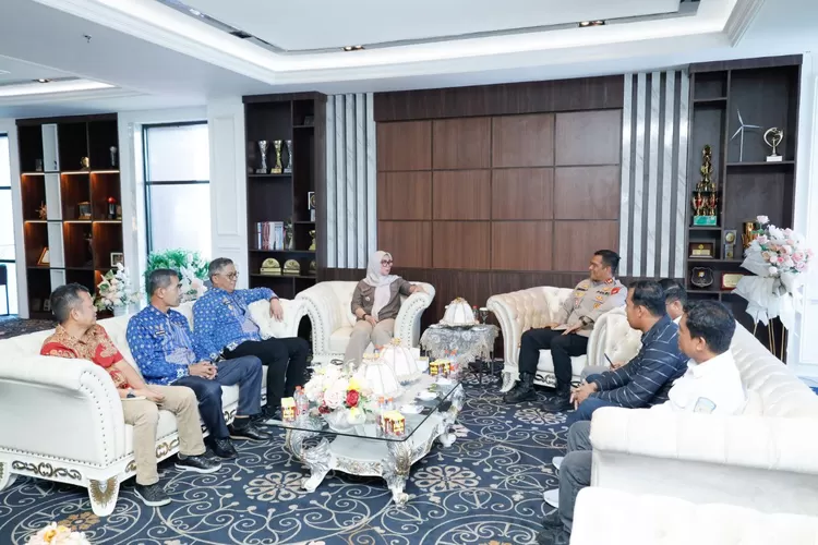 Bupati Barru Andi Ina Kartika Sari menerima kunjungan Kapolres Barru Kapolres Barru, AKBP Ananda Fauzi Harahap. (Humas Pemkab Barru)