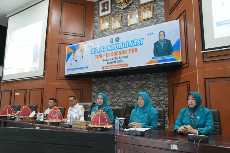 Wakil Bupati Sinjai Andi Mahyanto Mazda buka Rakor TP PKK Sinjai. (Humas Pemkab Sinjai)