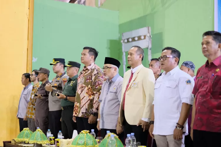 Bupati Bantaeng Dukung Atlet Sepak Takraw dan Beri Selamat Wabup H Sahabuddin.