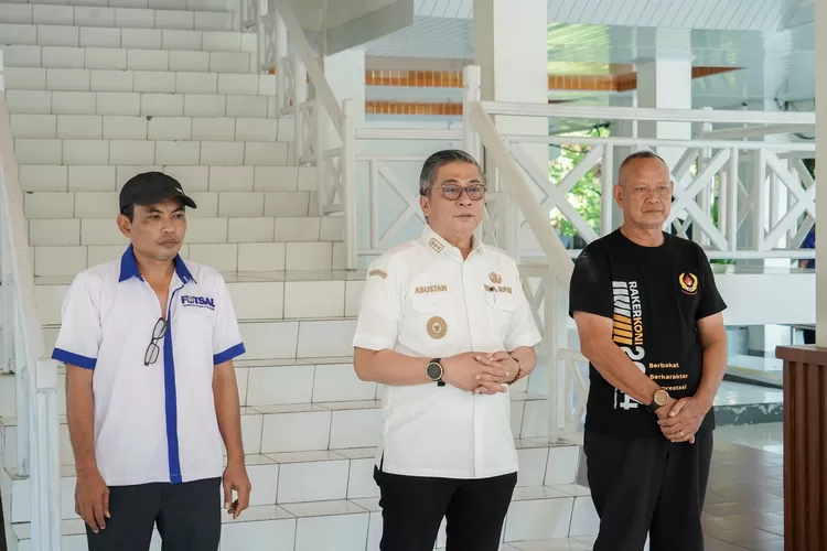 Wabup Barru Abustan A Bintang lepas lepas Kontingen Futsal Pra Porprov