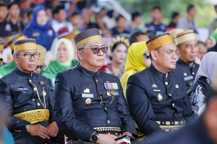 Wakil Bupati Barru Abustan A Bintang hadiri HUT Kota Makassar. 