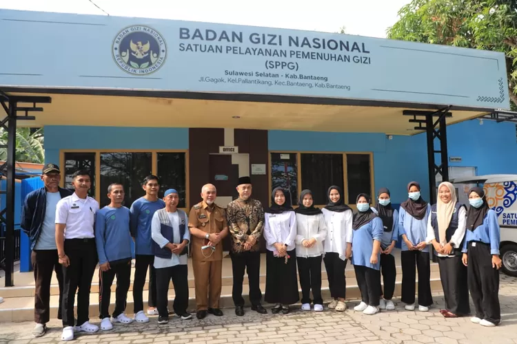 Wakil Bupati Bantaeng H Sahabuddin mendampingi Wakil Ketua DPD RI, Tamsil Linrung.