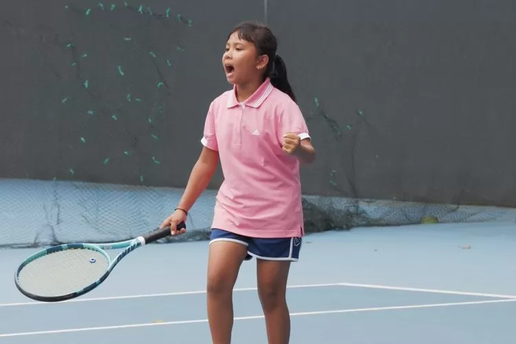 Petenis cilik asal Kabupaten Bulukumba, Marischa Aurora.