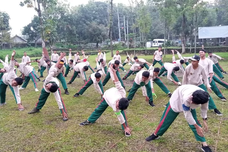 Dalam rangka melatih dan meningkatkan jiwa kepemimpinan siswa siswi, SMK YPM 1 Taman Sidoarjo menggelar program Kawah Kepemimpinan Pelajar (KKP) 