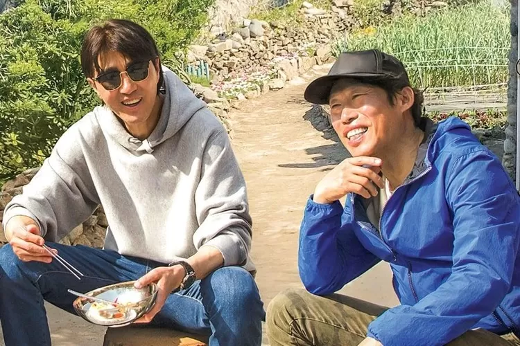 Three Meals A Day. (Soompi )