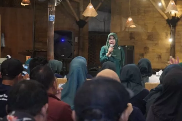 Ratusan relawan BAIK: Subandi - Mimik Idayana