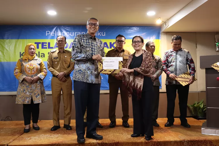  Pj Wali Kota Cirebon, Drs H Agus Mulyadi MSi menghadiri acara peluncuran buku Teladan Bijak Kelola Susut dan Sisa Pangan yang diselenggarakan di Jakarta.