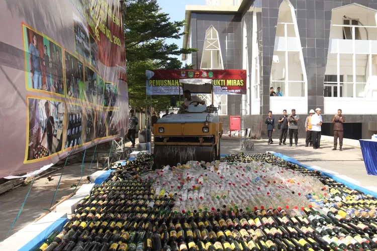 Operasi Lilin Lodaya 2024 dan Pemusnahan Miras.  &nbsp;