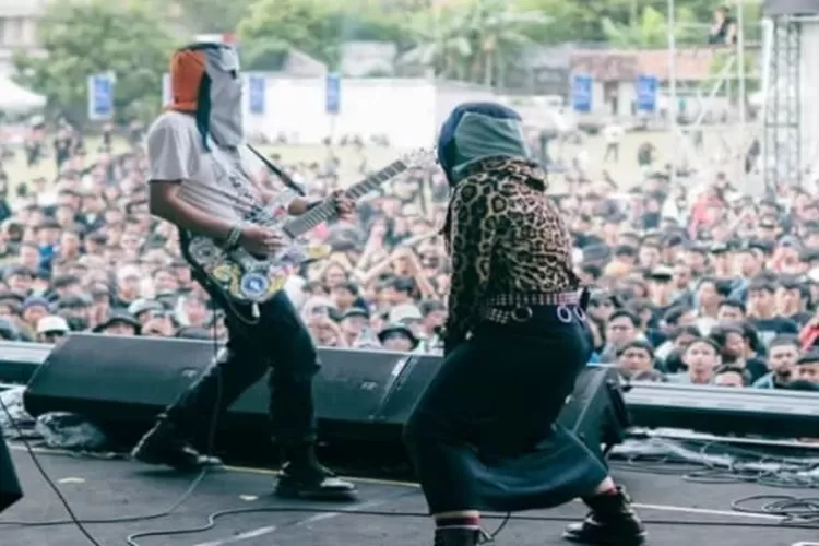 Band Sukatani / Instagram / @sukatani.band  &nbsp;