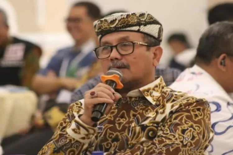 Bupati Cirebon Imron Rosyadi  &nbsp;