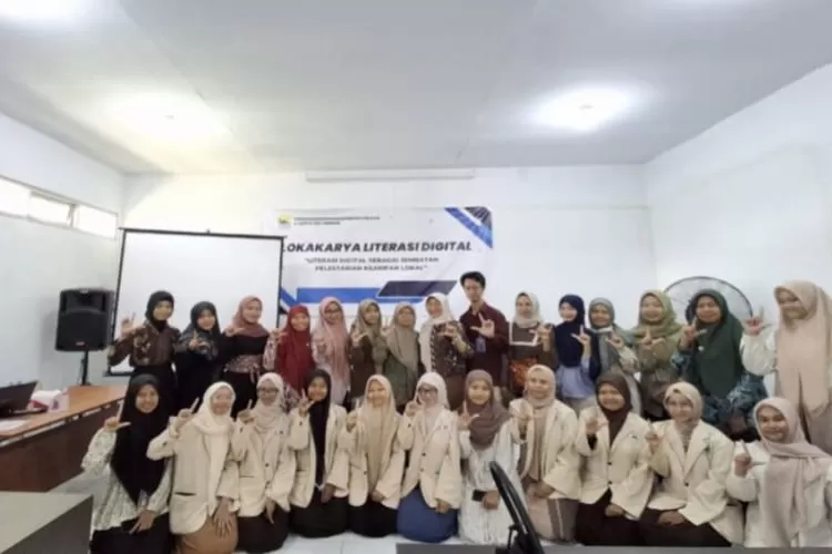 Lokakarya Literasi Digital di Aula Perpustakaan Daerah (Perpusda) Kabupaten Cirebon  &nbsp;