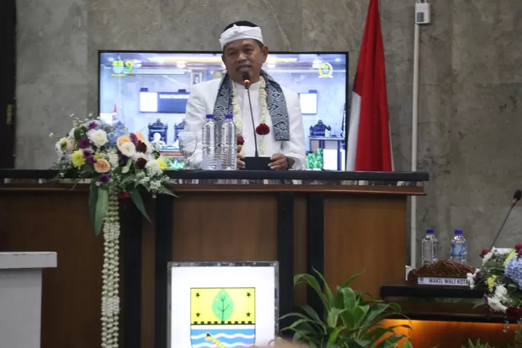 KDM Soroti Kenakalan Remaja Di Kota Cirebon  &nbsp;