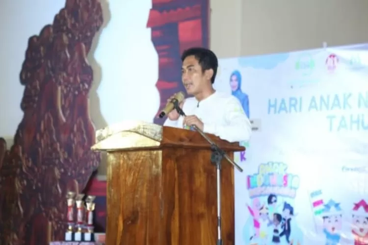 Wakil Bupati Cirebon, Jigus, Ajak Masyarakat Tanamkan Nilai Persaudaraan Kepada Anak sejak dini  &nbsp;