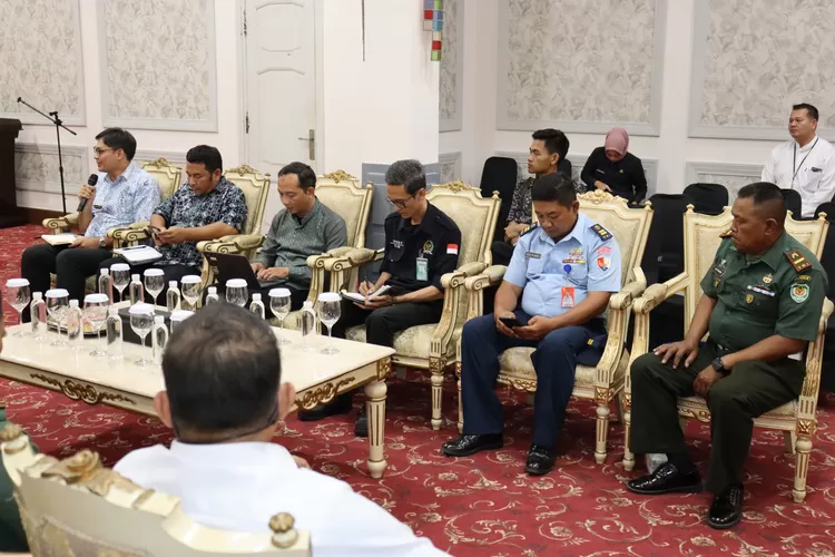 Anggota Dewan Perwakilan Daerah Republik Indonesia (DPD RI), Komite I dari Daerah Pemilihan Jawa Barat berkunjung ke Kota Cirebon