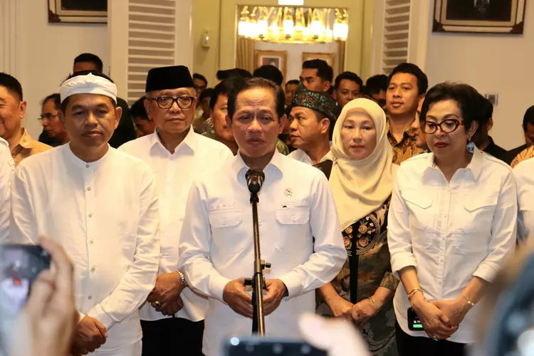 Menteri Lingkungan Hidup RI, Hanif Faisol soroti pengelolaan sampah di daerah Jawa Barat  &nbsp;