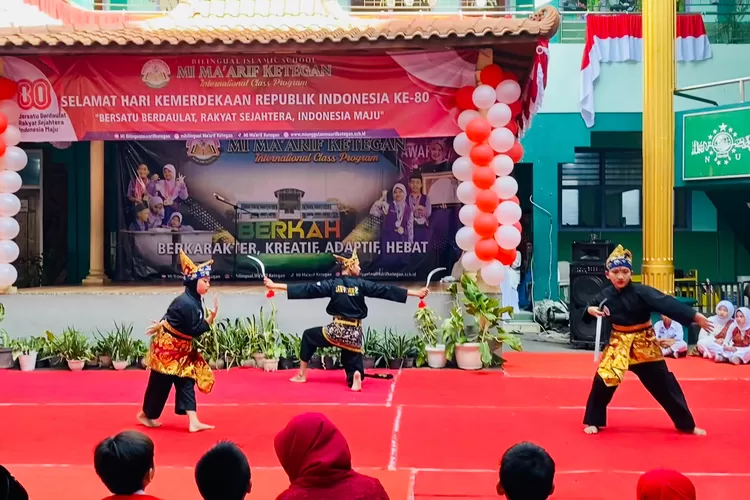 Memperingati Hari Ulang Tahun ke-80 Republik Indonesia, MI Ma&rsquo;arif Ketegan menyelenggarakan berbagai kegiatan.