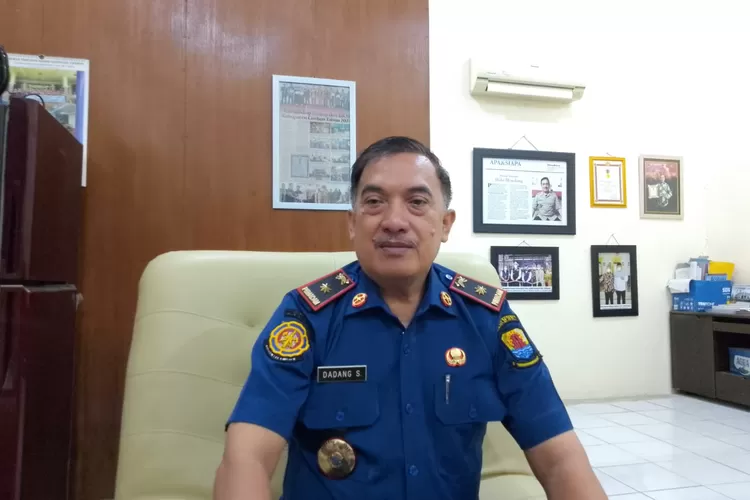 Kepala Dinas Pemadam Kebakaran dan Penyelamatan Kabupaten Cirebon,&nbsp;Dadang Suhendra.
