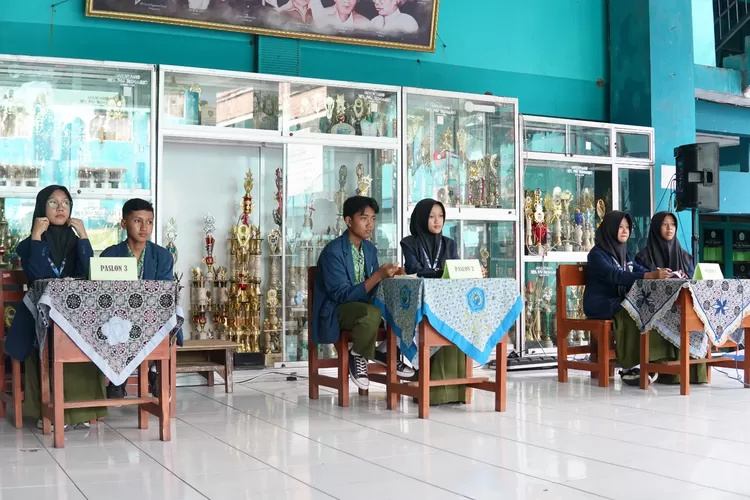 MTs NU Sidoarjo menggelar debat terbuka calon ketua OSIM masa bakti 2025&ndash;2026 pada Selasa, 16 September 2025. 