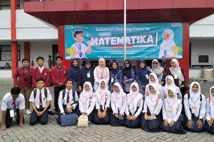 Ratusan siswa mengikuti lomba yang digelar MGMP Matematika Sidoarjo.
