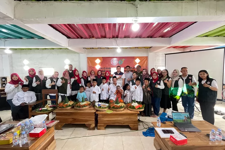 IDI Sidoarjo mengadakan bakti sosial dalam rangka HKN.