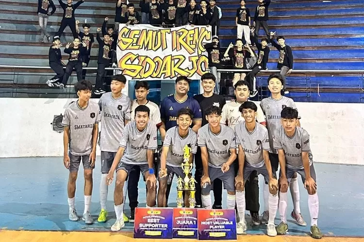 Tim Futsal SMA Antartika Sidoarjo. 